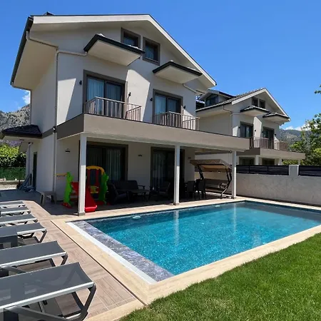 Βίλα Modern With Private Pool In Center *