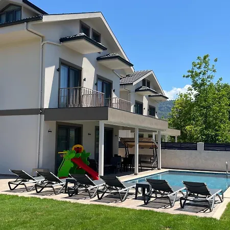 Modern With Private Pool In Center Βίλα Göcek