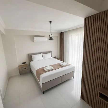 Modern With Private Pool In Center Βίλα Göcek